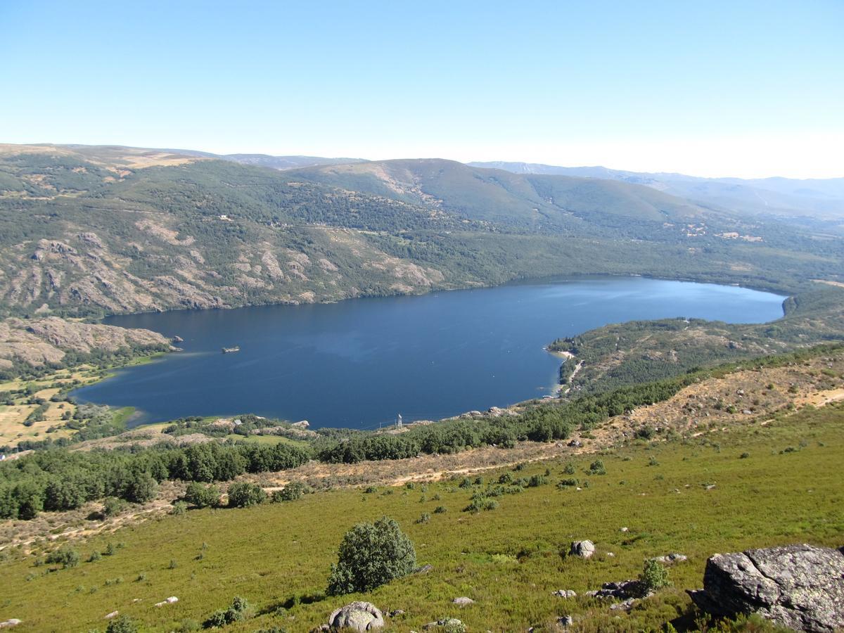 Cabanas Madarsu Vigo de Sanabria Εξωτερικό φωτογραφία